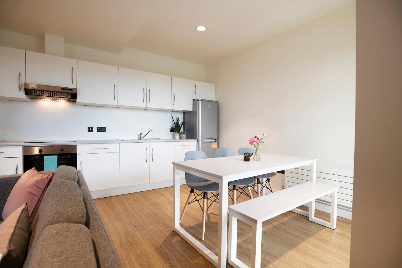 Goldcrest Village Apartments University Of Galway Buitenkant foto