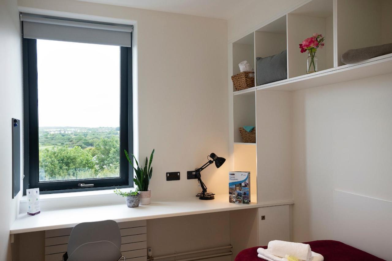 Goldcrest Village Apartments University Of Galway Buitenkant foto